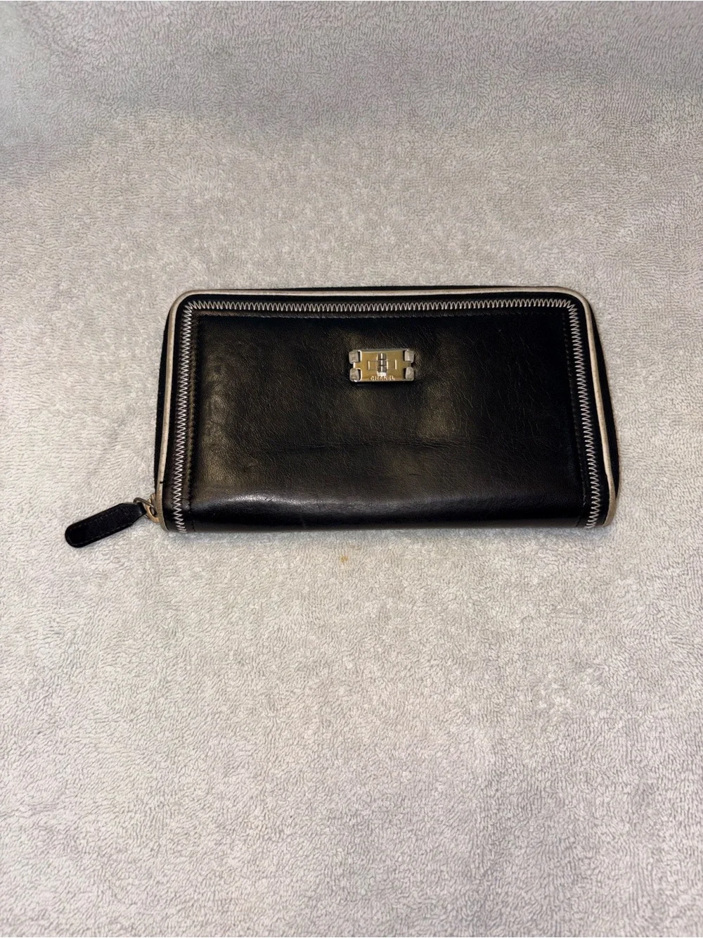 Chanel Black Leather Zip-Around Women’s Wallet Authentic